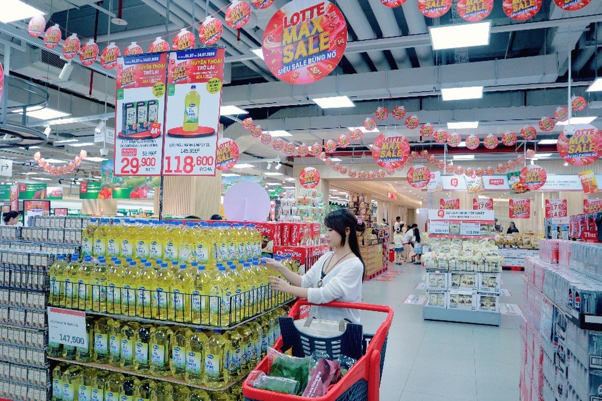 Lotte Mart tiếp tục "bùng nổ" ưu đãi về giá, cùng nhiều trải nghiệm hè cực chất - Ảnh 1.