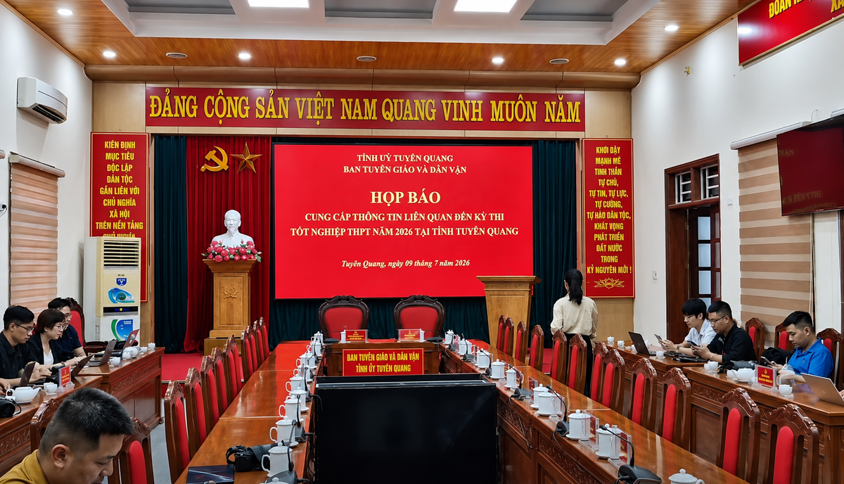 Điểm thi môn Toán bất thường ở Tuyên Quang: Đã khởi tố 4 bị can, trong đó có trưởng điểm thi- Ảnh 1.