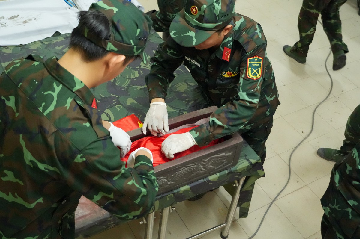 TPHCM: Tìm thấy thêm 5 bộ hài cốt liệt sĩ tại Công viên Lê Thị Riêng- Ảnh 11.