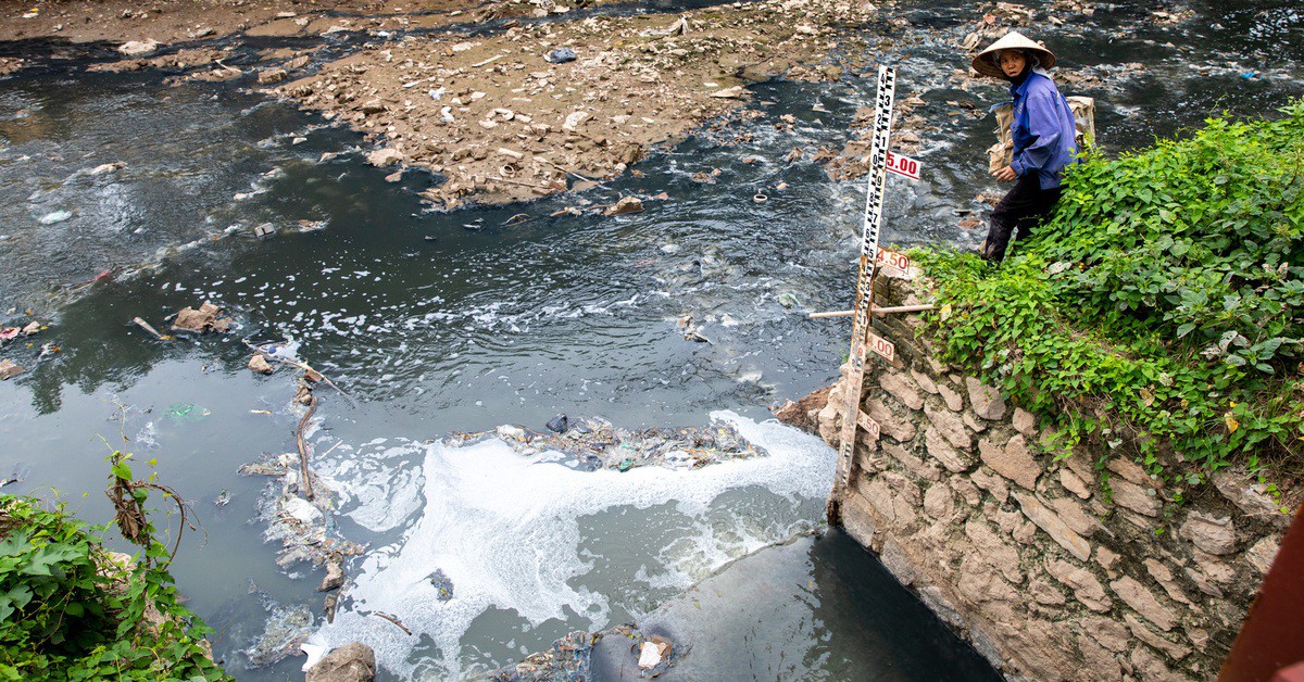 Hà Nội quyết tâm khơi thông dòng chảy, giải cứu sông Nhuệ - Ảnh 1.