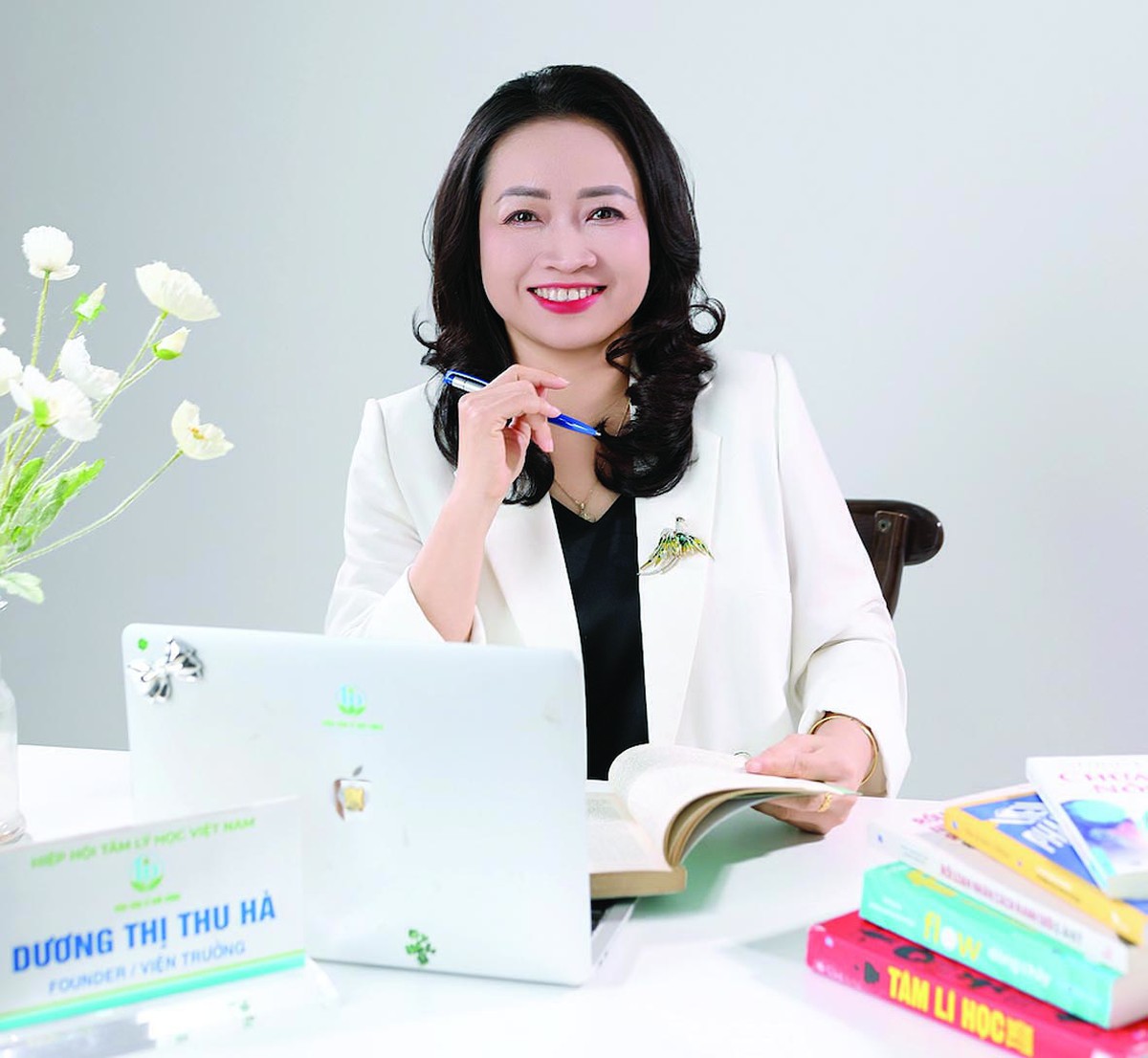 Không để “thiên chức” trở thành “dây trói”  - Ảnh 1.