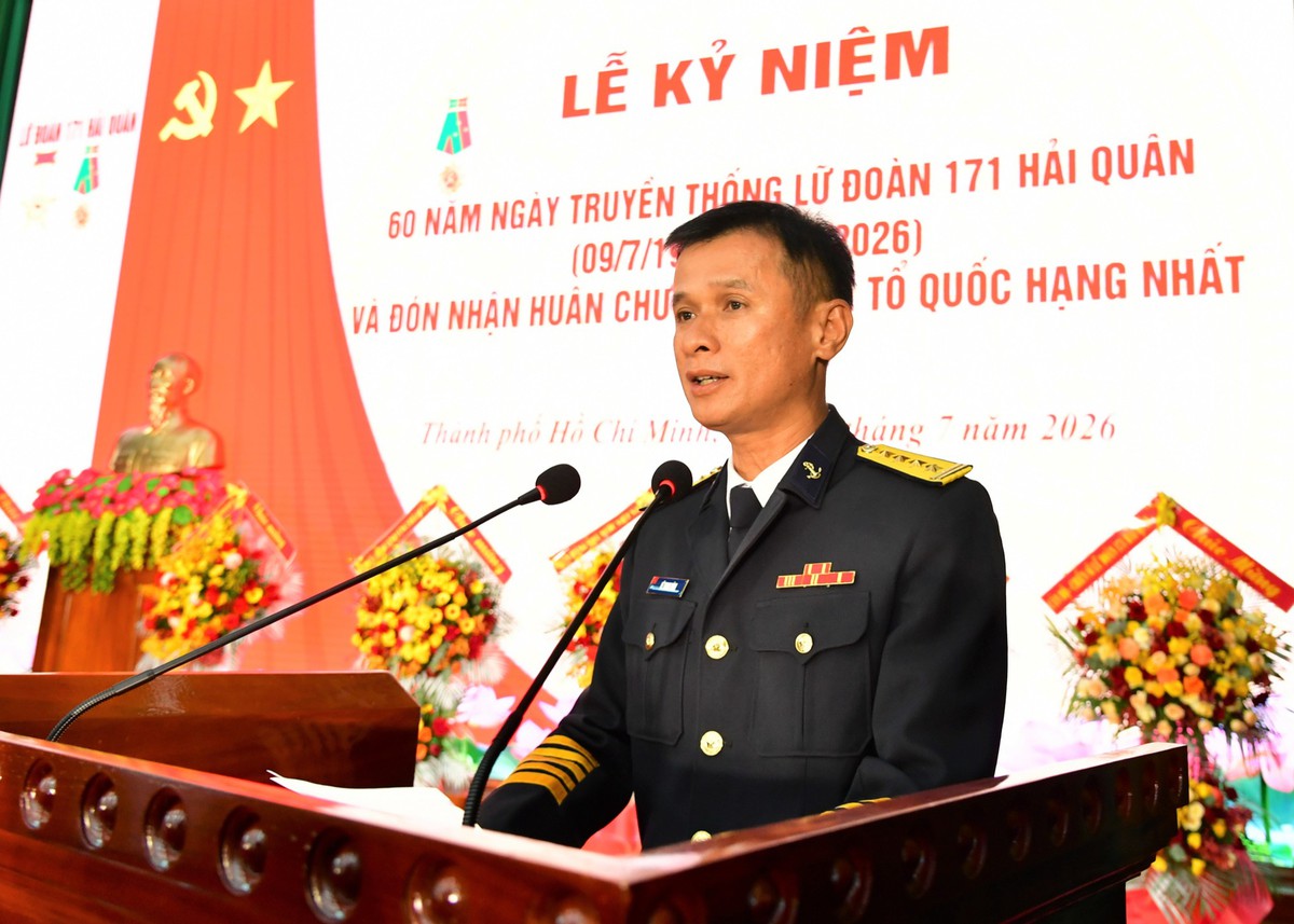 Lữ đoàn 171 Hải quân đón nhận Huân chương Bảo vệ Tổ quốc hạng Nhất - Ảnh 4.