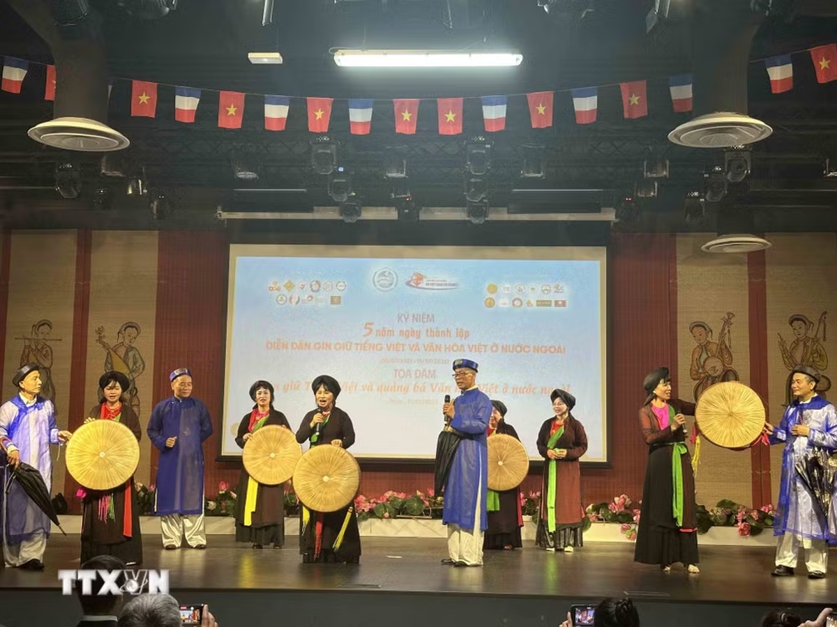 Bài 2 - Sứ giả văn hóa Việt nơi đất khách - Ảnh 2.