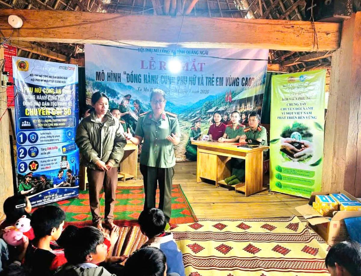 Đồng hành hỗ trợ an sinh, chuyển đổi số, nâng cao nhận thức cho phụ nữ và trẻ em vùng dân tộc thiểu số- Ảnh 2.