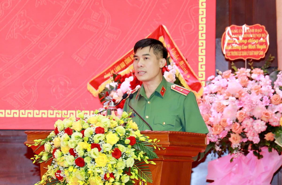 Công bố quyết định bổ nhiệm Giám đốc Công an tỉnh Lào Cai - Ảnh 2.