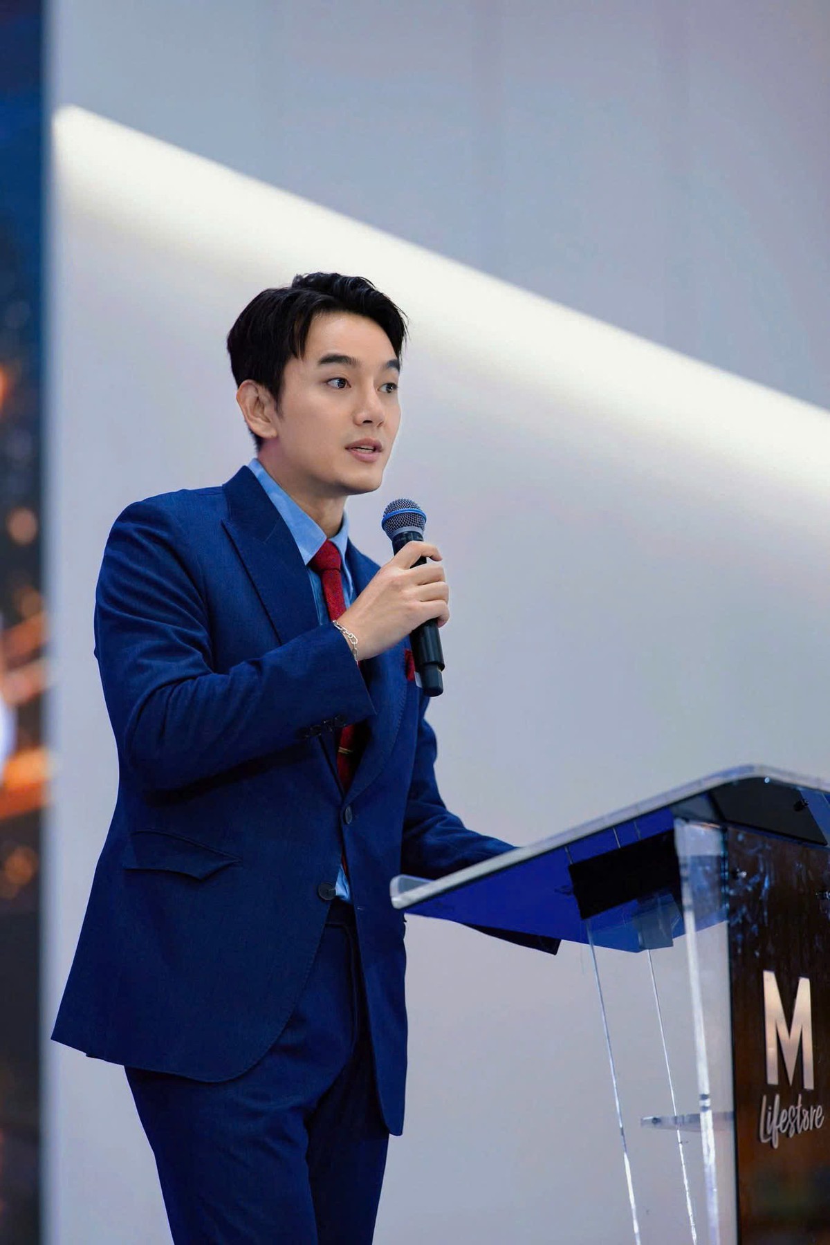 Hiện tượng "lệch chuẩn thần tượng": Cần áp dụng cơ chế quản lý theo định danh cá nhân- Ảnh 6.