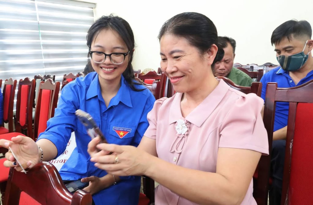 100 ngày tháo gỡ điểm nghẽn chuyển đổi số: MTTQ Quảng Ninh chuyển từ kế hoạch sang hành động - Ảnh 2.