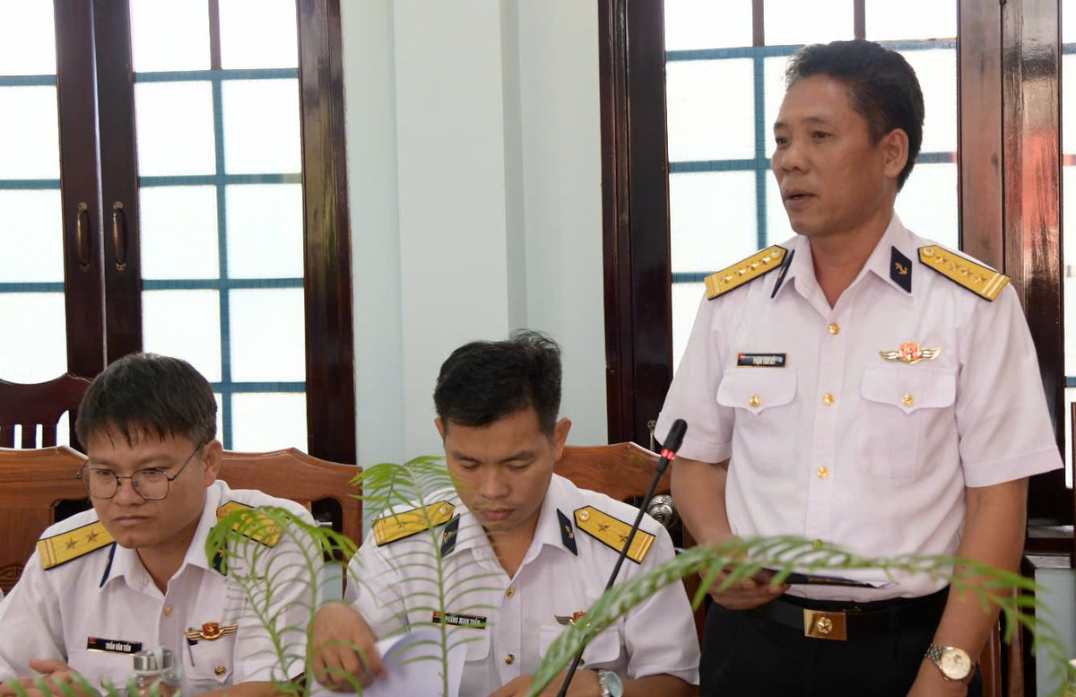 Vùng 4 Hải quân nhận đỡ đầu thêm 3 con của ngư dân có hoàn cảnh khó khăn- Ảnh 1.