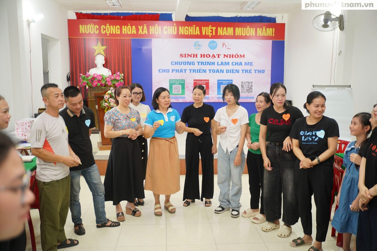 Lãnh đạo Hội LHPN Việt Nam tham quan mô hình "Làm cha mẹ cho sự phát triển toàn diện trẻ thơ" tại Hải Phòng- Ảnh 4.