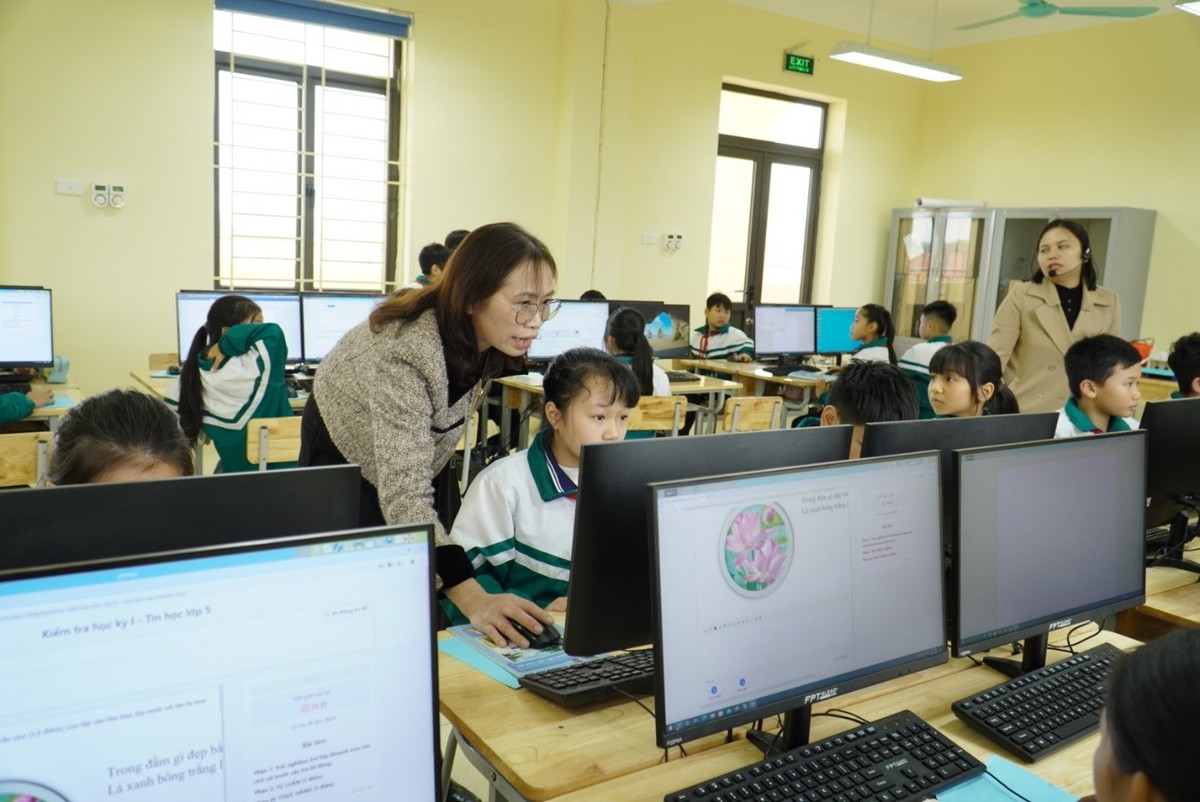 Sắp xếp trường học: Bài cuối: Chuyển đổi số phải tạo ra phương thức quản trị mới - Ảnh 2.