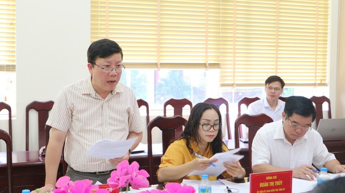 Lạng Sơn: Khai trừ khỏi Đảng 4 cán bộ lãnh đạo vi phạm khuyết điểm nghiêm trọng - Ảnh 1.