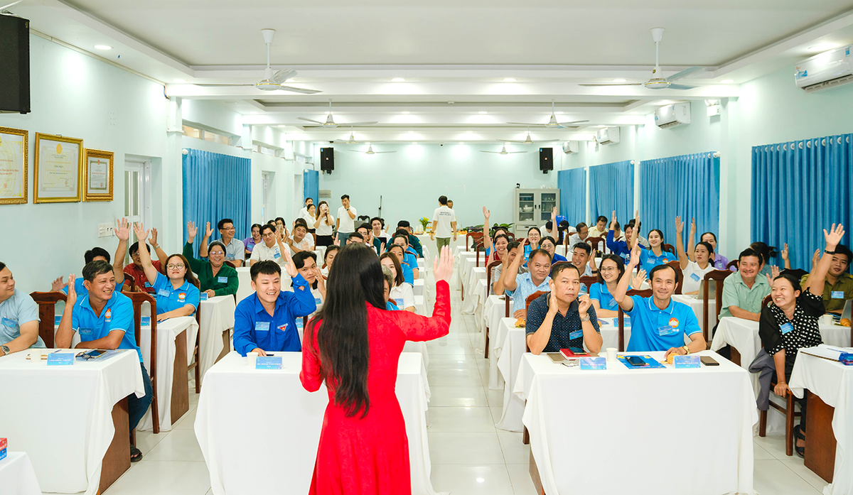 TPHCM triển khai thí điểm Chương trình phổ cập kỹ năng số cho cán bộ cơ sở- Ảnh 4.