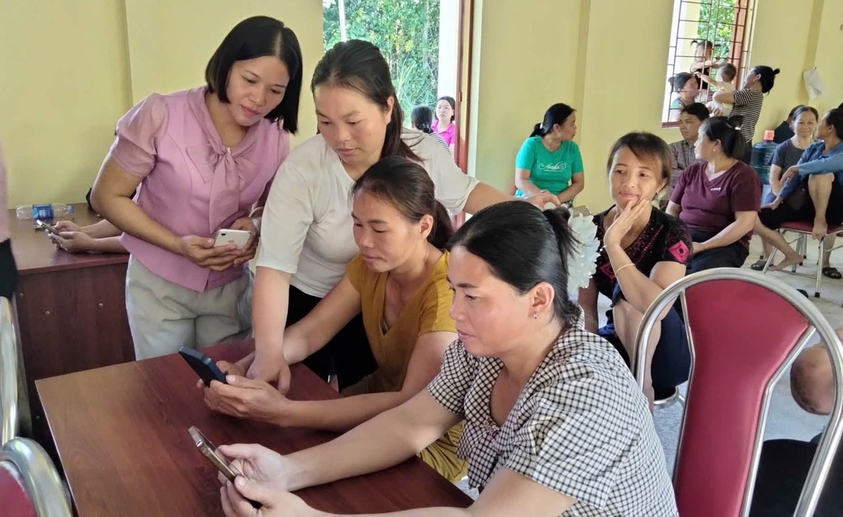 Sôi nổi phiên chợ truyền thông phòng, chống bạo lực gia đình ở Cao Bằng - Ảnh 8.