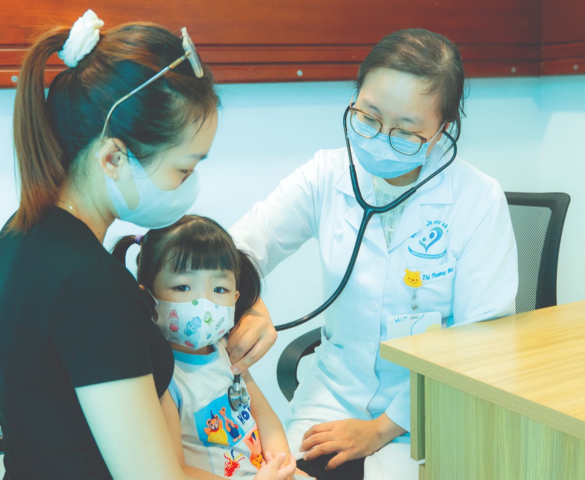 Nuôi con bằng sữa mẹ: Đừng để những ngộ nhận làm mẹ lo âu - Ảnh 2.
