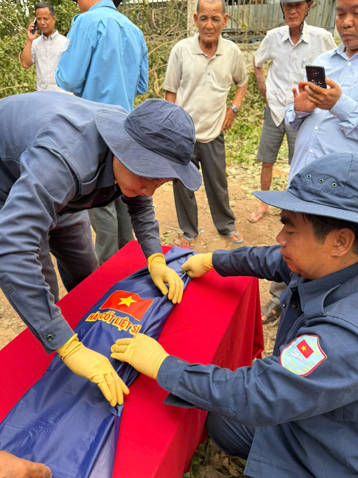 Tìm thấy hài cốt liệt sĩ Nguyễn Văn Minh - Ảnh 2.