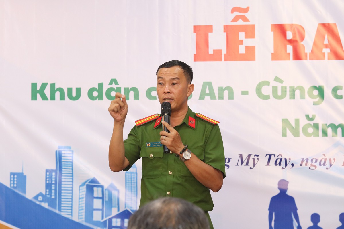 Phường Trung Mỹ Tây ra mắt mô hình "Khu dân cư 3 An - Cùng chung tay đẩy lùi ma túy"- Ảnh 3.