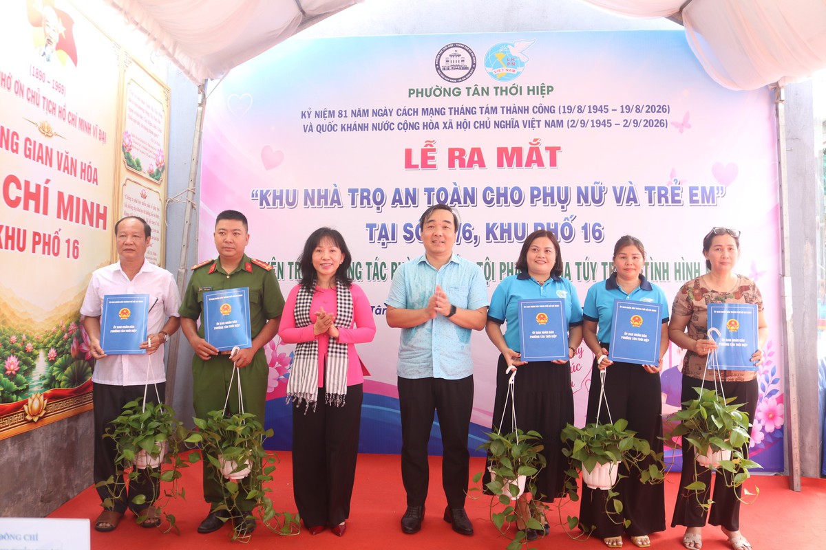Phường Tân Thới Hiệp nhân rộng mô hình "Khu nhà trọ an toàn cho phụ nữ và trẻ em"- Ảnh 3.