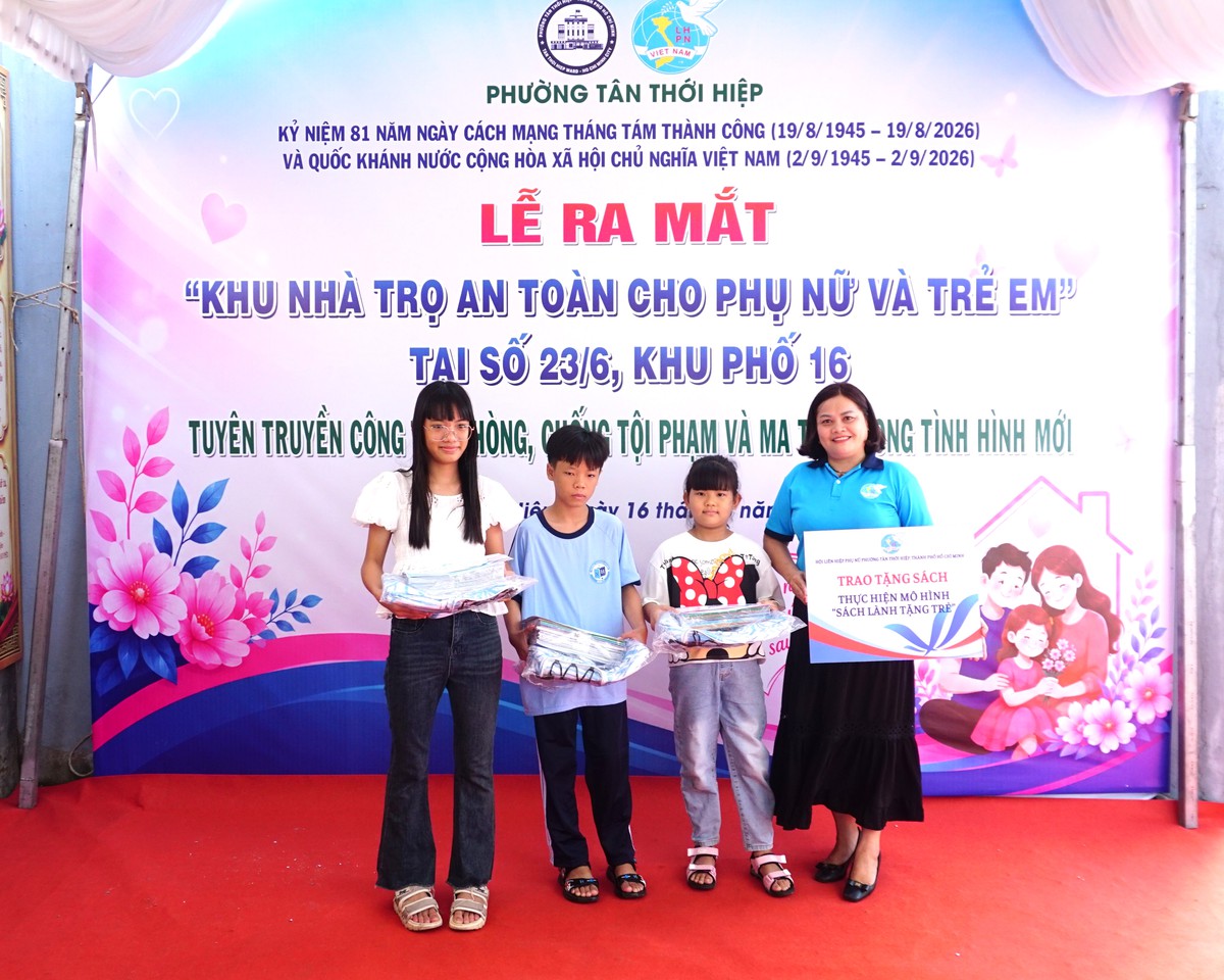 Phường Tân Thới Hiệp nhân rộng mô hình "Khu nhà trọ an toàn cho phụ nữ và trẻ em"- Ảnh 4.