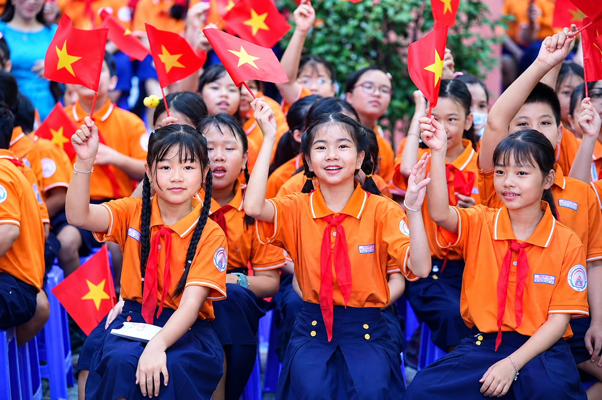 Sắp xếp trường học - Bài cuối: Hiệu trưởng mới "vừa chạy, vừa xây"- Ảnh 5.