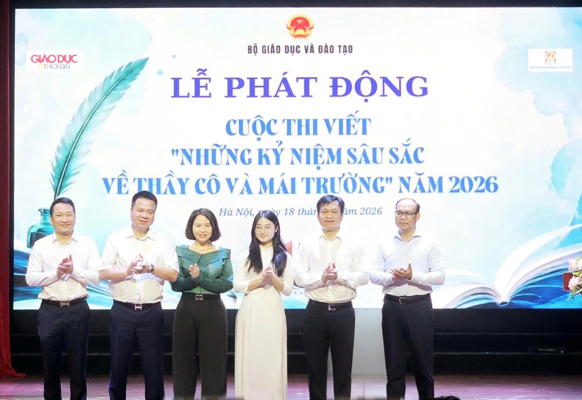 15 năm lan tỏa những câu chuyện đẹp về thầy cô và mái trường - Ảnh 2.