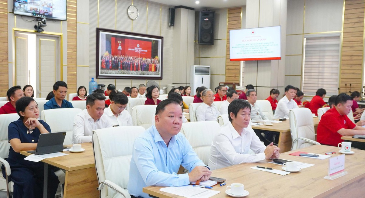 Để công tác nhân đạo không chỉ là trao đi mà còn là tạo dựng niềm tin- Ảnh 2.
