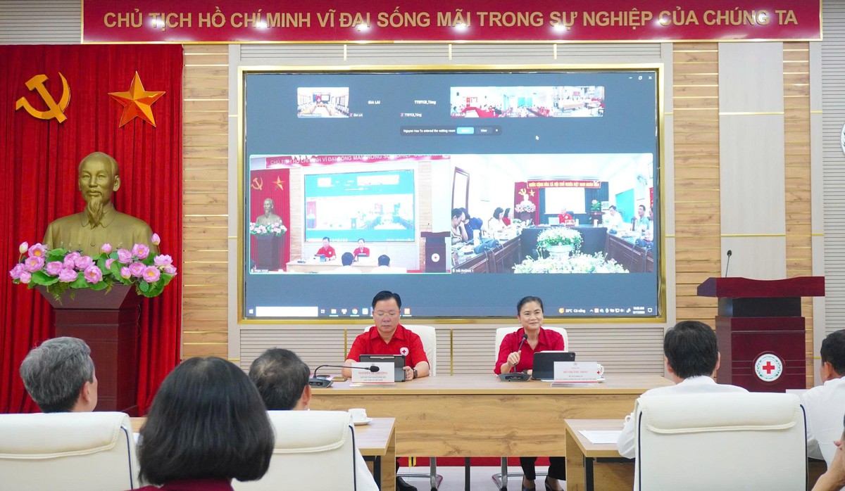Để công tác nhân đạo không chỉ là trao đi mà còn là tạo dựng niềm tin- Ảnh 1.