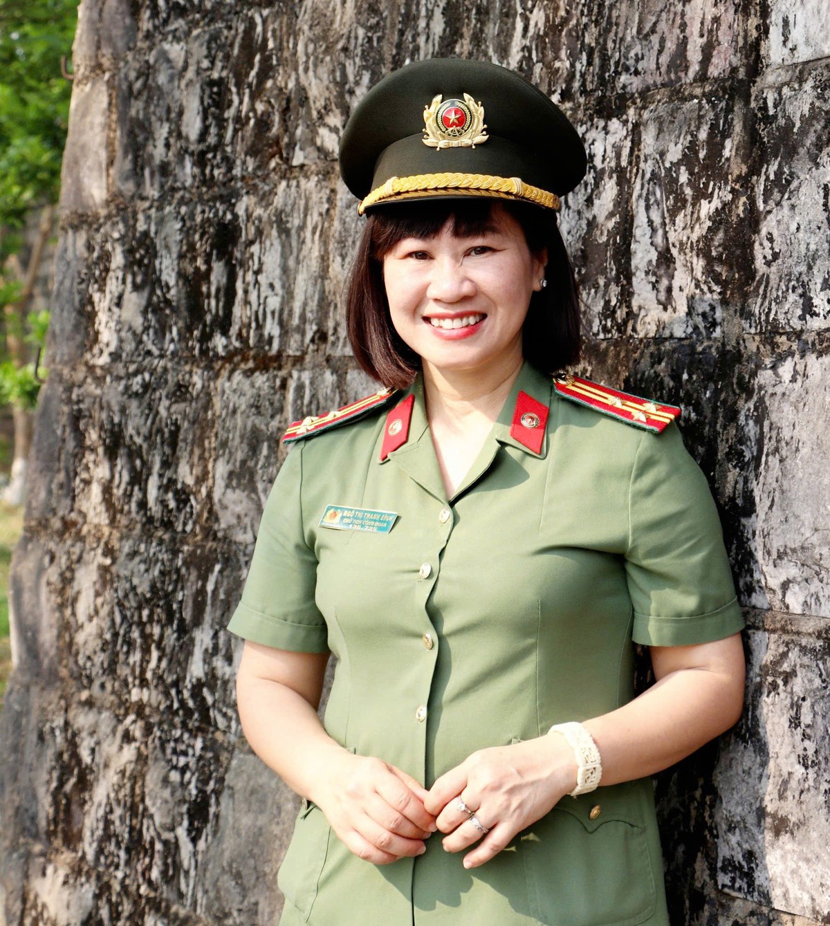 Nữ chiến sĩ Công an Hải Phòng: “Đừng ngại nói ngoại ngữ dù mình chưa hoàn hảo"- Ảnh 1.