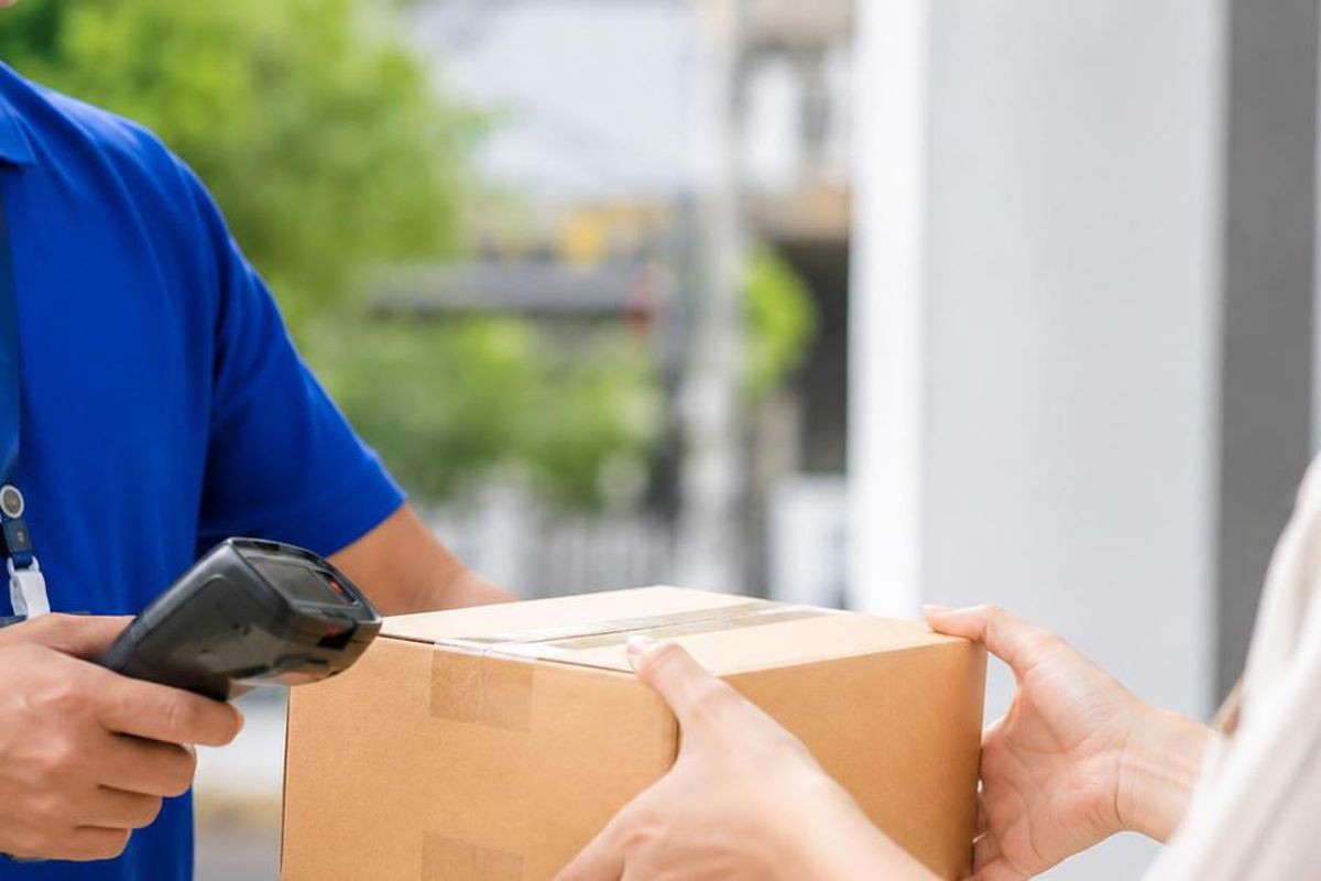 Bưu chính trước áp lực hàng cấm, hàng nguy hiểm: Chuyển sang quản lý theo rủi ro - Ảnh 3.