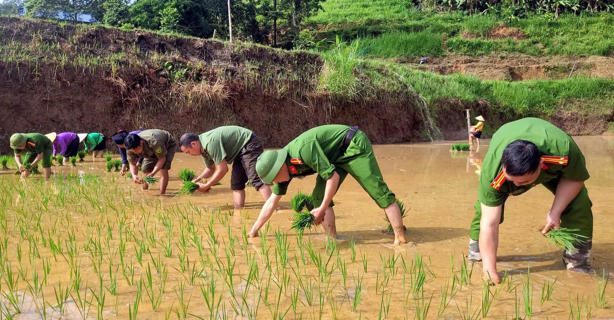 Phát huy vai trò Chi bộ Công an xã nơi địa đầu Tổ quốc- Ảnh 3.