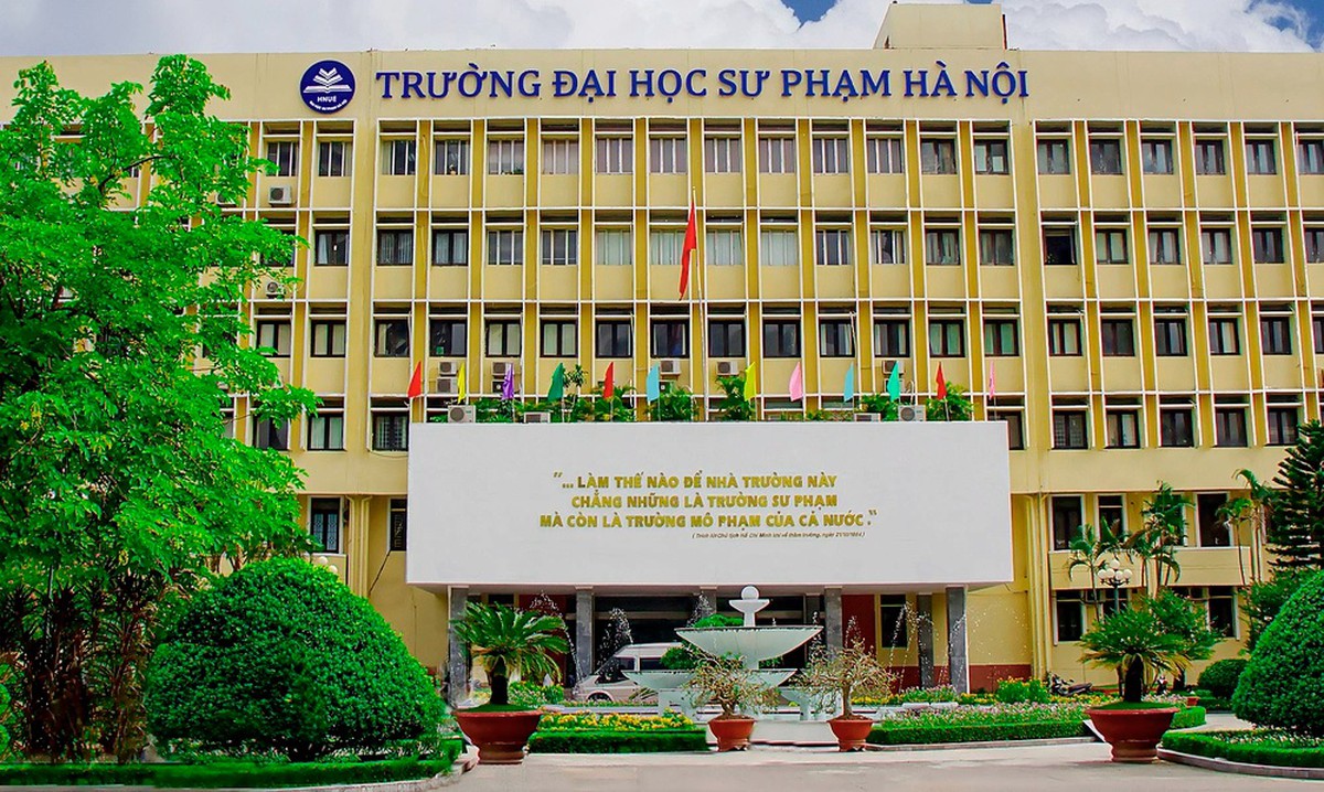 Điểm chuẩn cao ngất ngưởng, điều gì khiến ngành Sư phạm "hot" trở lại?- Ảnh 1.