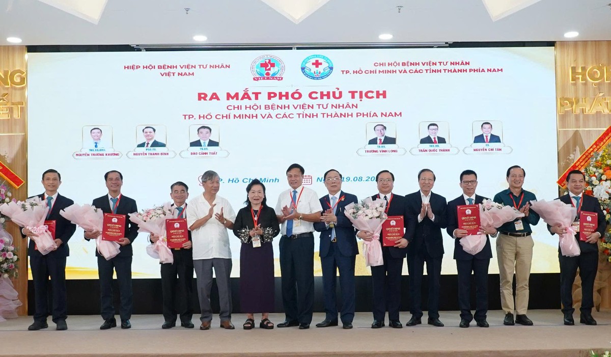 Bà Trần Thị Lâm làm Chủ tịch Chi hội Bệnh viện Tư nhân TPHCM và các tỉnh, thành phía Nam- Ảnh 2.