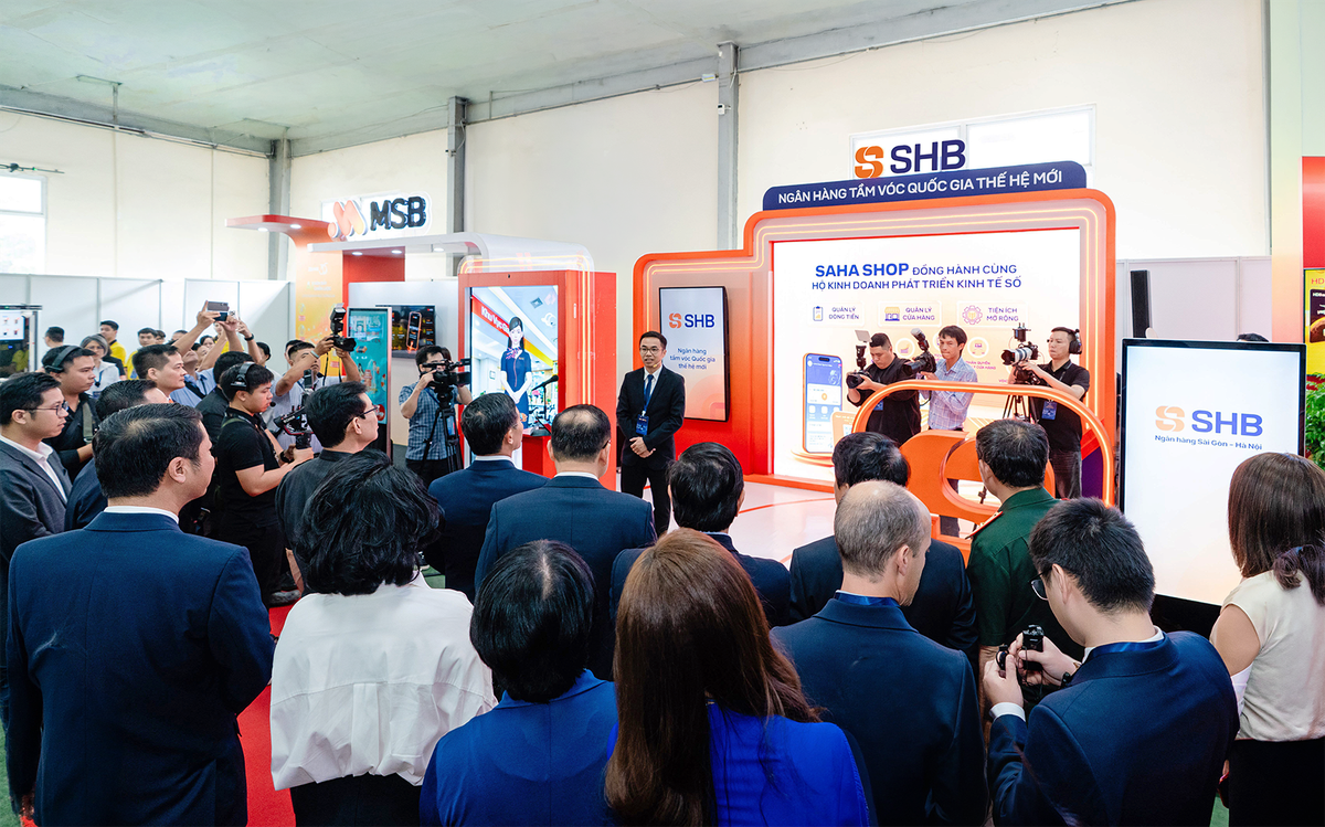 SHB SAHA Shop gây ấn tượng tại sự kiện Chuyển đổi số ngành Ngân hàng 2026- Ảnh 1.