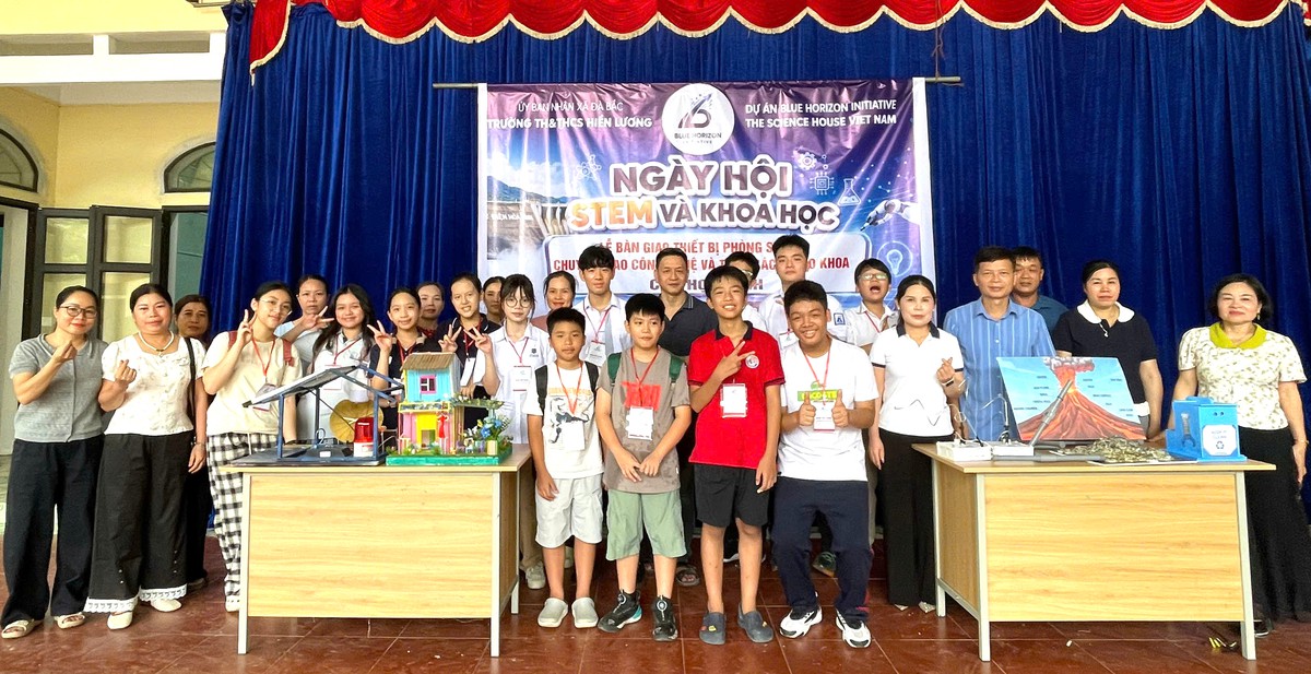 Những học sinh tự tay "xây" ngày hội STEM cho học trò vùng cao - Ảnh 1.