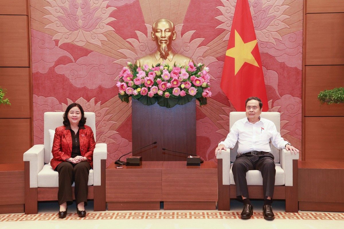 Gặp mặt đại biểu Quốc hội khóa XVI thuộc khối Mặt trận: Phát huy trí tuệ và trách nhiệm đại diện Nhân dân- Ảnh 1.
