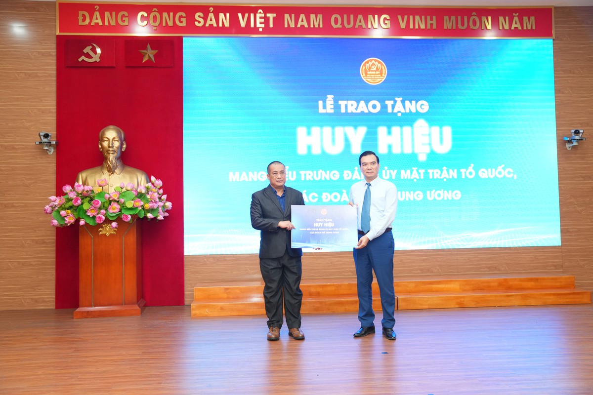 Trao giải Cuộc thi "Đến với Con đường tương lai" - Ảnh 2.