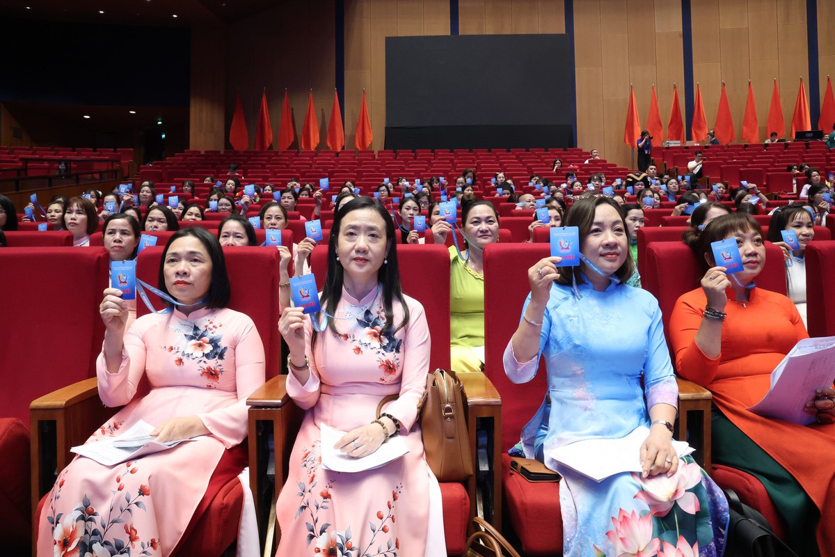 Đưa Nghị quyết Đại hội Phụ nữ XIV vào đời sống bằng giá trị thực chất - Ảnh 1.