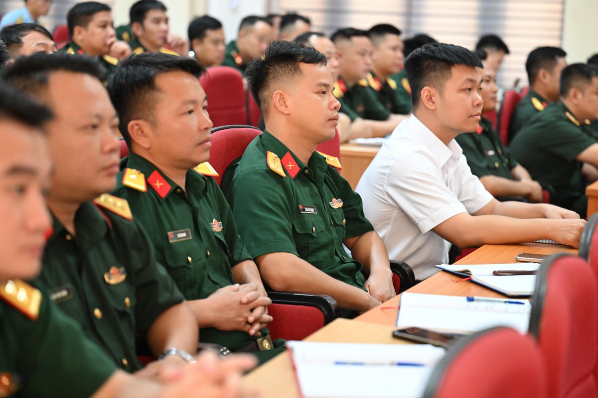 Tổng cục Chính trị tập huấn kiến thức, kỹ năng thông tin, tuyên truyền về quốc phòng, an ninh, dân tộc- Ảnh 1.