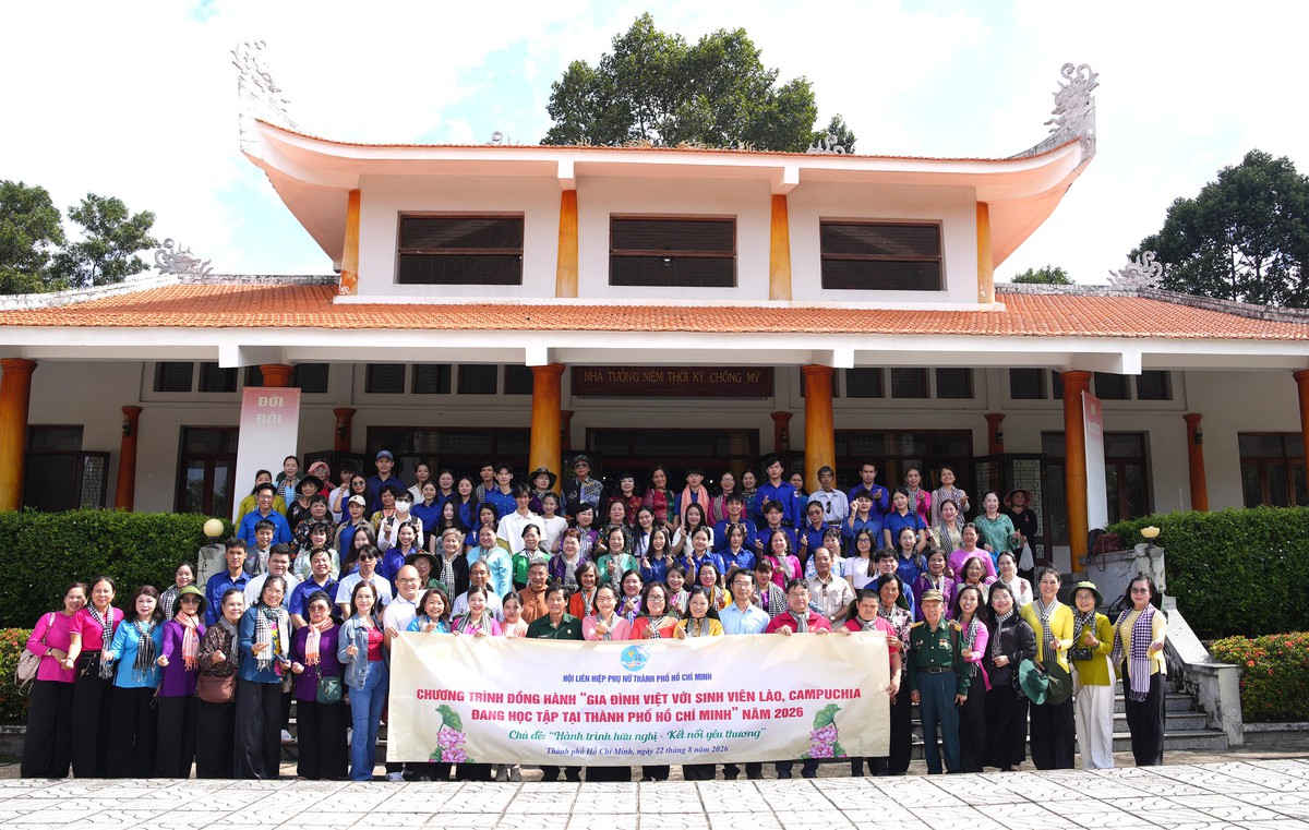 Hành trình hữu nghị gắn kết gia đình Việt với sinh viên Lào, Campuchia- Ảnh 2.