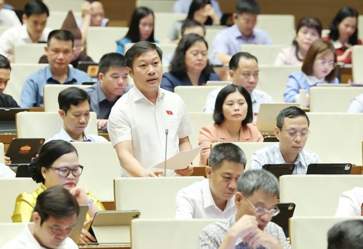 Sửa đổi Luật Ngân sách và Đầu tư công: Thiếu nguyên tắc ưu tiên nguồn lực cho tiền lương- Ảnh 1.