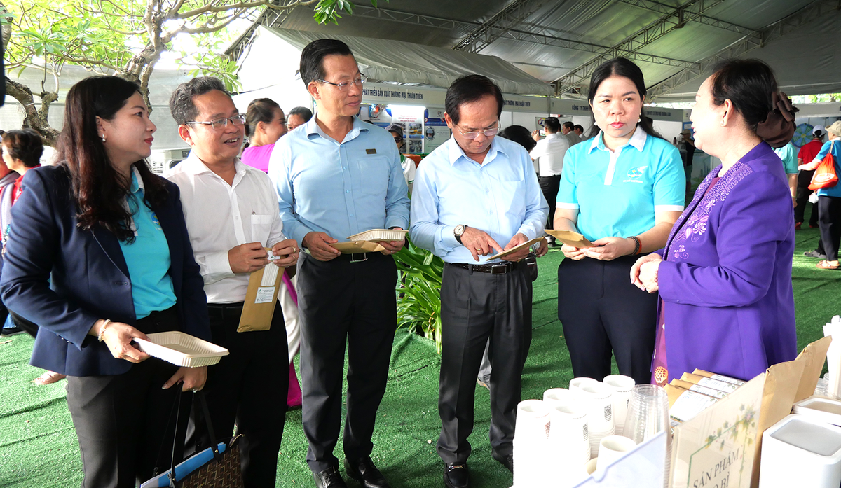 Phụ nữ TPHCM chung tay xây dựng Thành phố Xanh - Sạch và thân thiện môi trường- Ảnh 3.