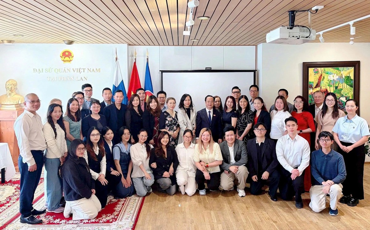 Kết nối trí tuệ và nguồn lực cộng đồng người Việt tại Phần Lan hướng về thủ đô - Ảnh 2.