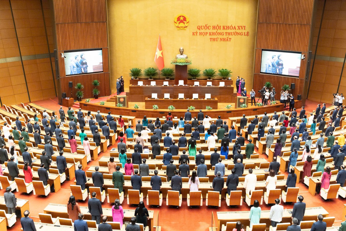 Chủ tịch Quốc hội: Thực thi ngay chính sách, không để người dân, doanh nghiệp chờ đợi- Ảnh 1.