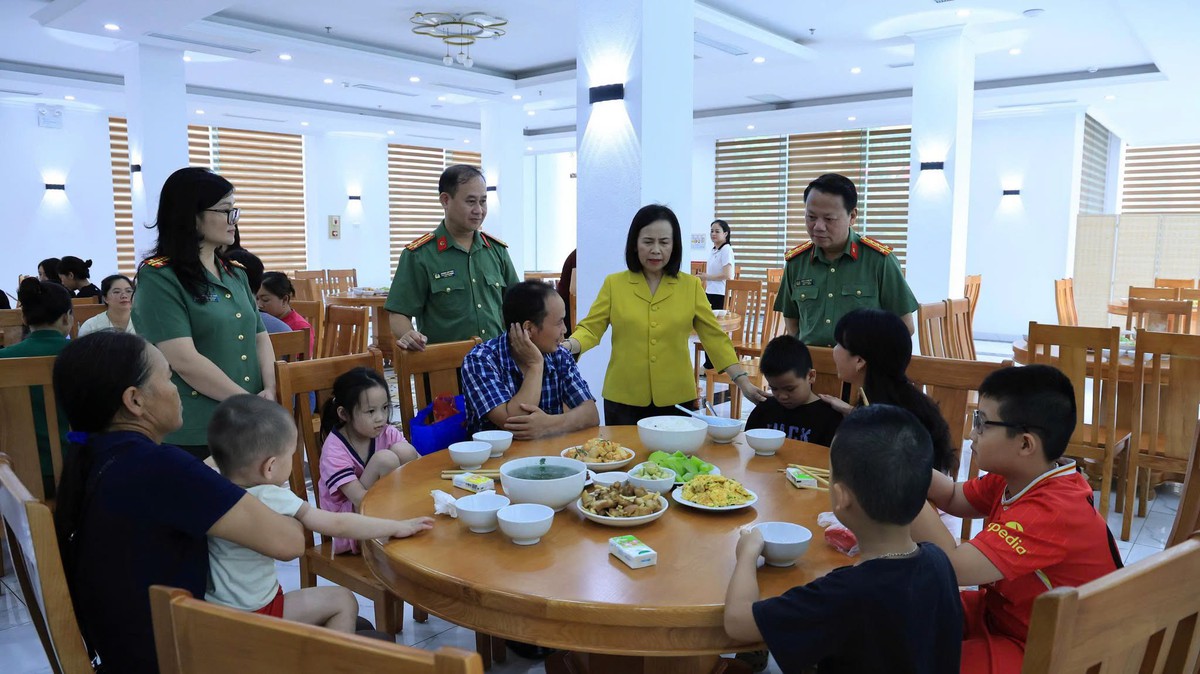 Nhà khách trung tâm tỉnh Lạng Sơn mời người dân bị ngập lụt đến ở và ăn trưa miễn phí- Ảnh 6.