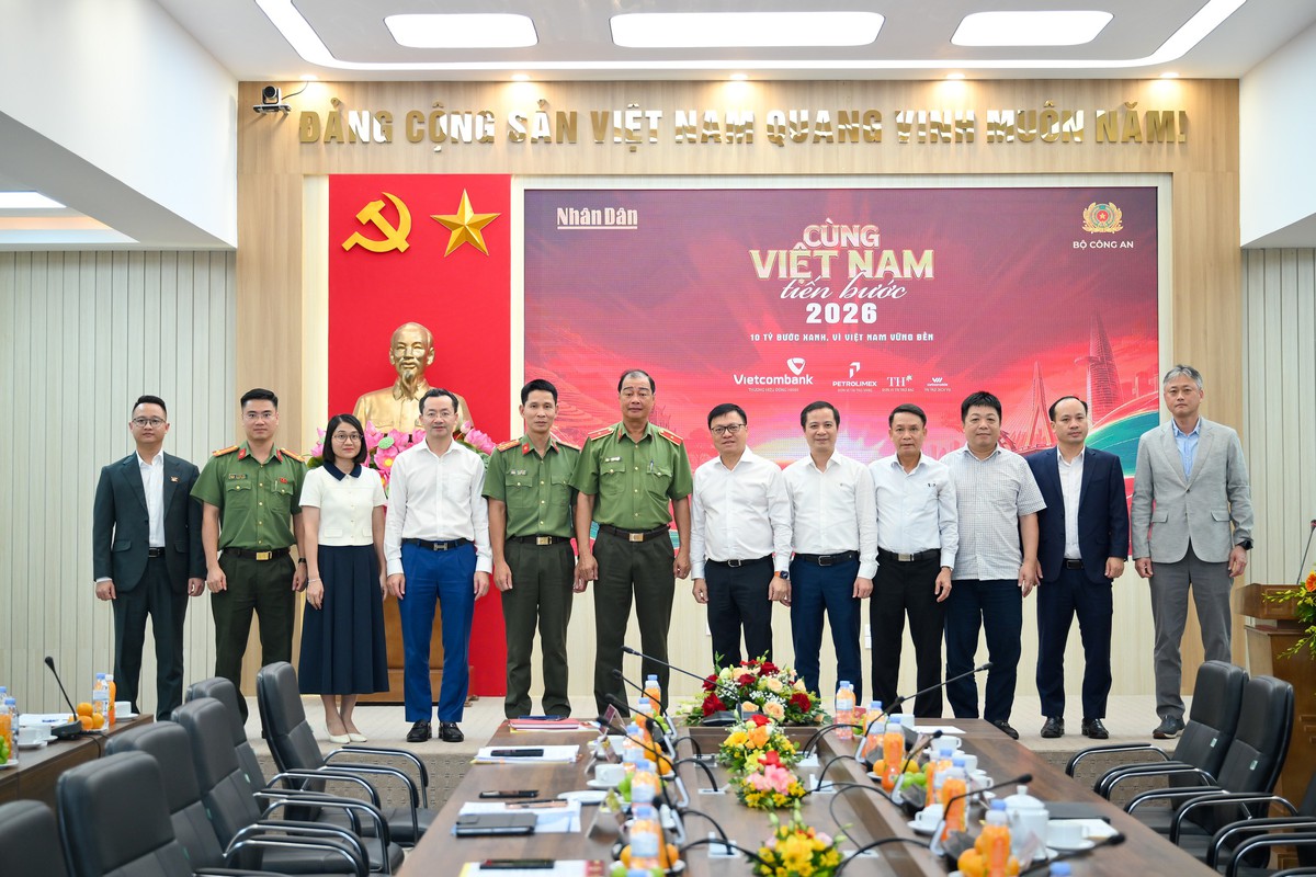 Hoạt động đi bộ "Cùng Việt Nam tiến bước" hướng tới 10 tỷ bước xanh - Ảnh 1.