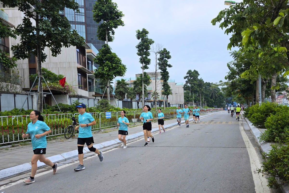 Từ trang trại đến văn phòng: Hơn 1.500 người dùng Vinamilk cùng chạy về một đích đến- Ảnh 1.