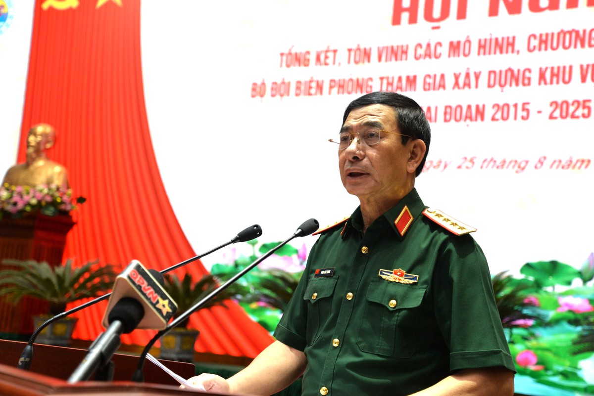 Bộ Tư lệnh Bộ đội Biên phòng đón nhận Huân chương Lao động hạng Nhất- Ảnh 1.
