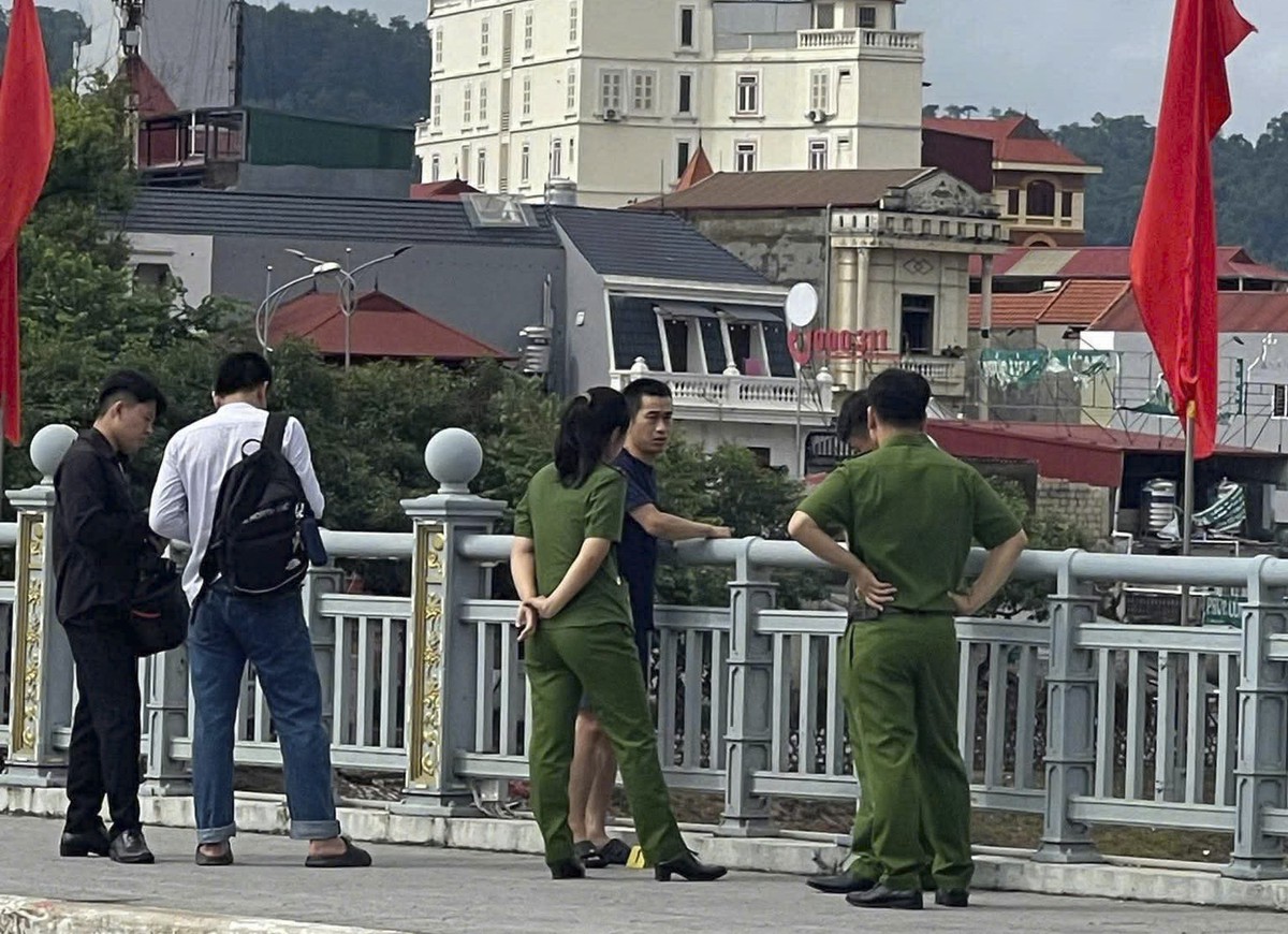 Thách nhau bơi sông mùa lũ, một người đàn ông Lạng Sơn tử vong - Ảnh 1.