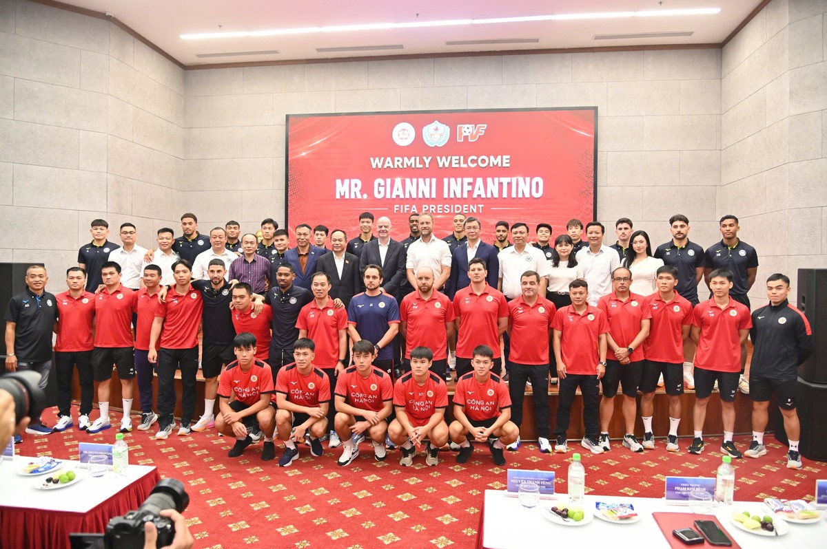 Chủ tịch FIFA Gianni Infantino: "Chào mừng mọi người đã có mặt tại ngôi nhà của tôi, tại Việt Nam" - Ảnh 3.