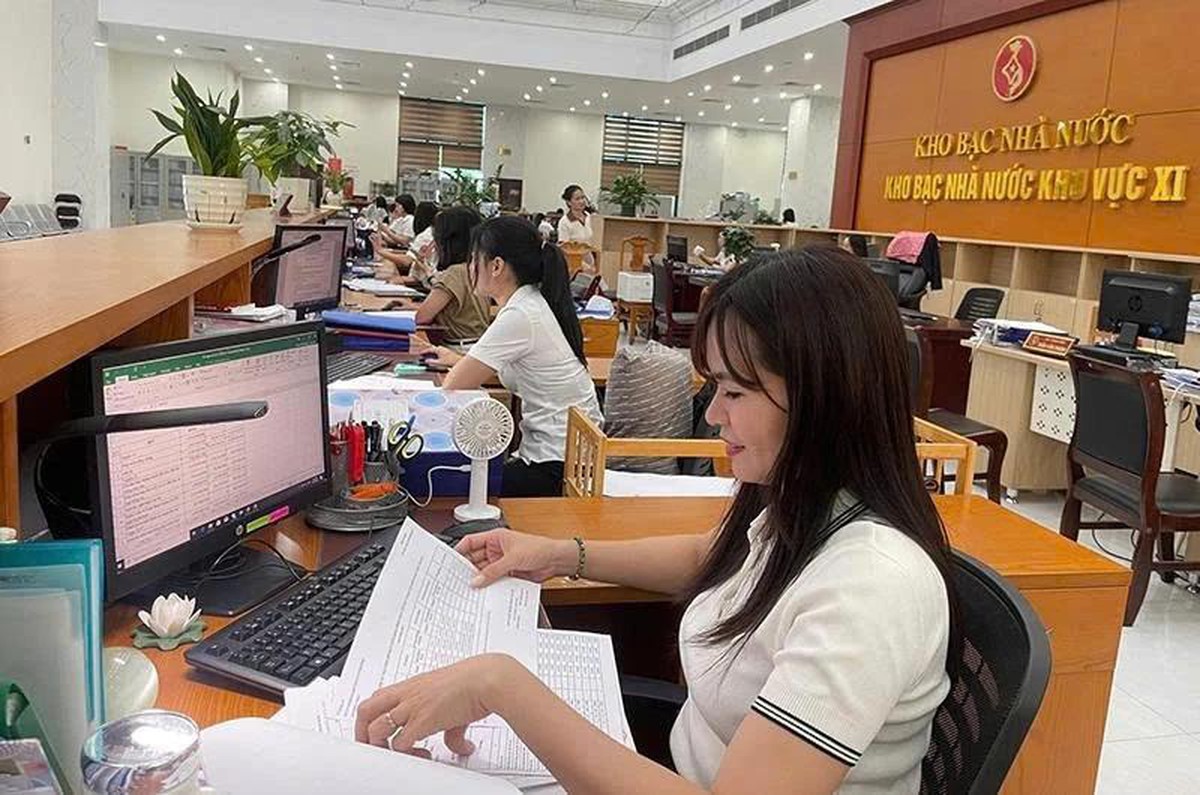 Giảm tiền mặt qua Kho bạc, tăng thanh toán trực tiếp đến người thụ hưởng- Ảnh 1.