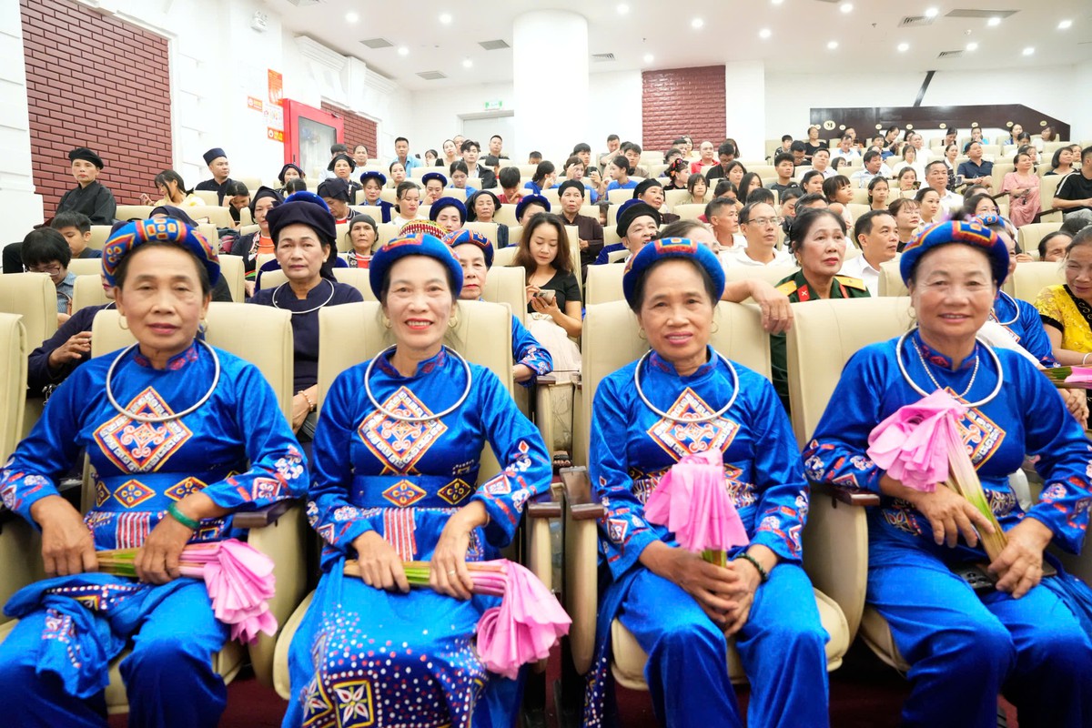 Khi câu lạc bộ trở thành "mái nhà văn hóa" của cộng đồng- Ảnh 3.